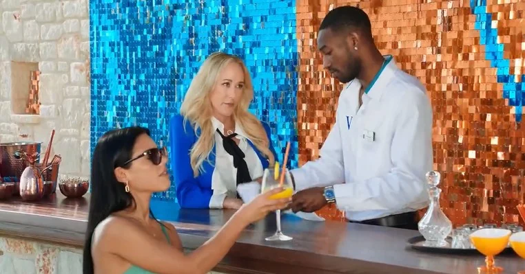 Blacked – Kelly Collins – Hotel Vixen Saison 2 Épisode 5 Pass Piscine