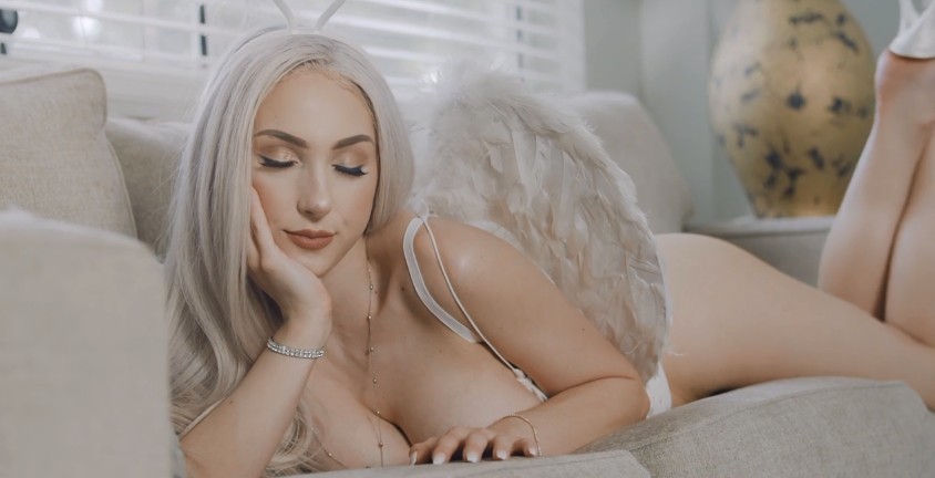 White angel Dylan Vox with big natural tits