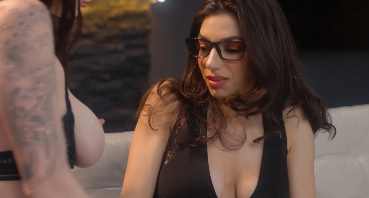 She Seduced Me - Darcie Dolce & Indica Marie - A Little Eccentric