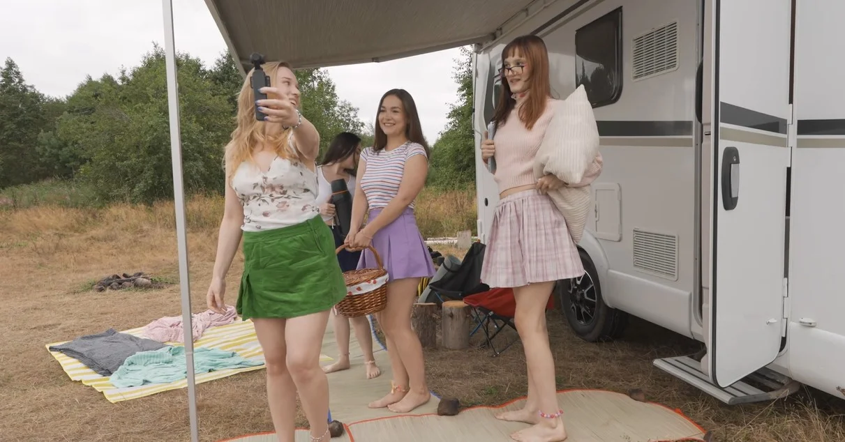 Club Sweethearts - Candence Shanti, Alice Klay, Remido & Hazel Grace - End Summer Sirens 1/4