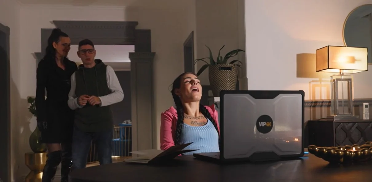 Mommy4k - Lacy Lamarr - Free Bitcoins Rush