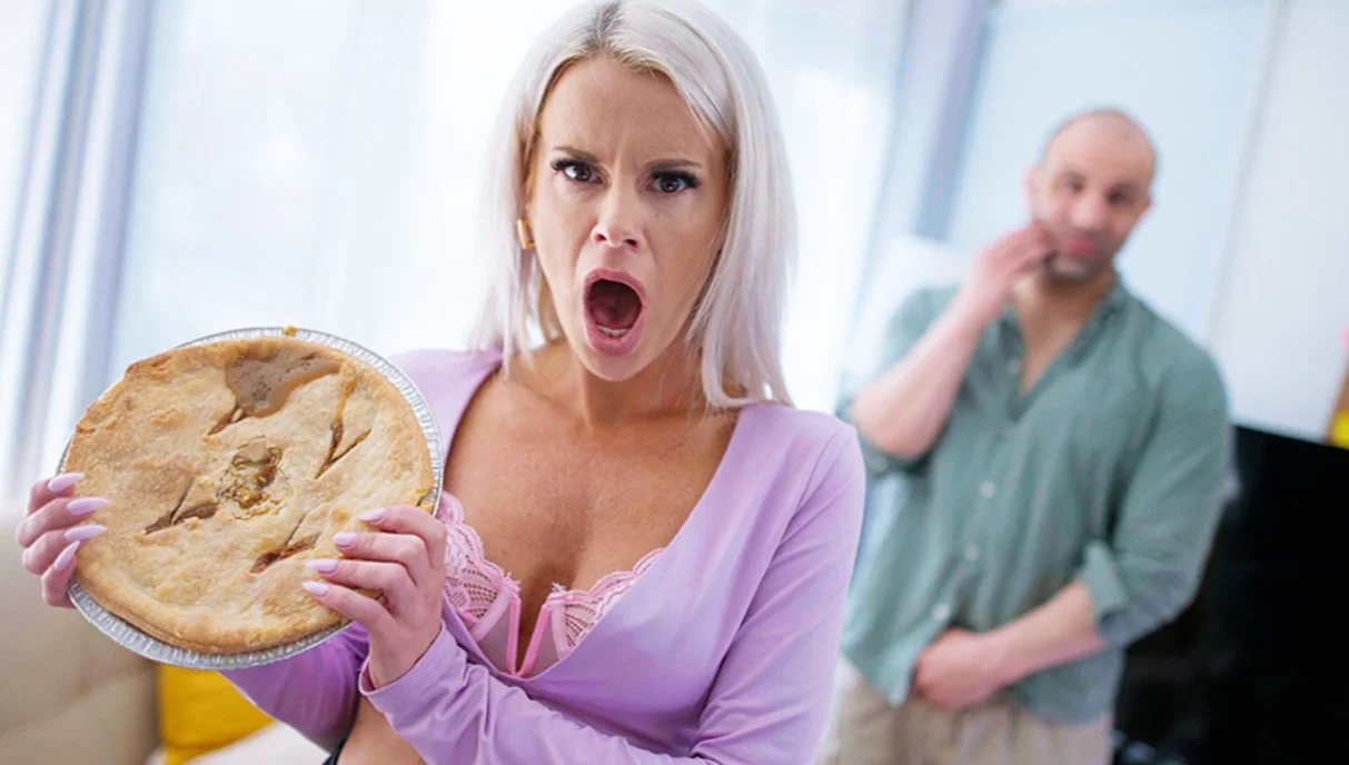 Pegas Productions - La Petite Blonde - American Tart