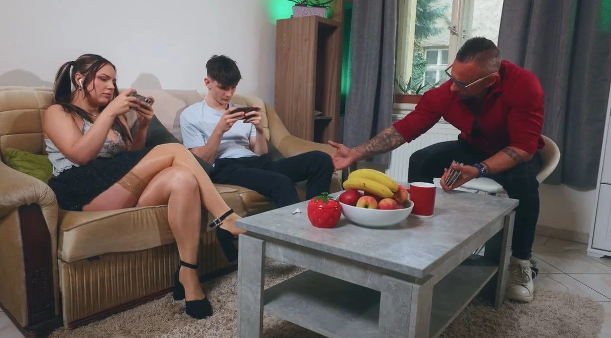 Daddy 4K - Violet Rilz - Hackety Splita