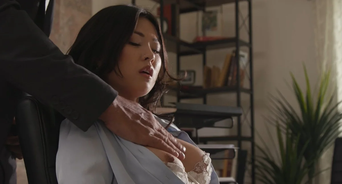 New Sensations - Lulu Chu - Lulu Chu Gets An End Of Year Office Bonus